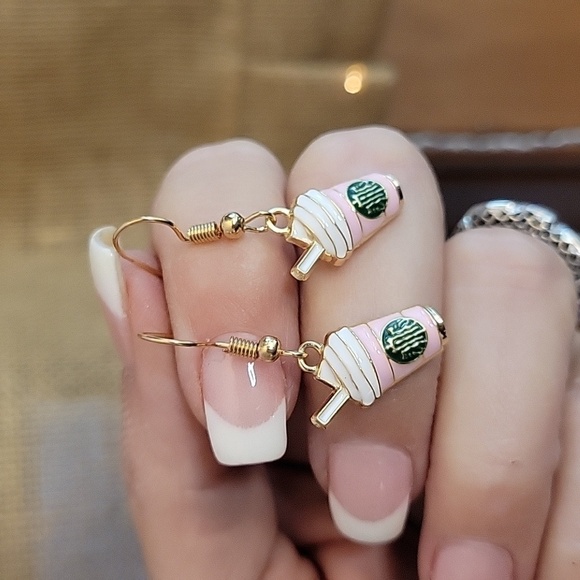 🔥LAST PAIR🔥STARBUCKS PINK DRINK CHARM EARRINGS - Picture 4 of 6